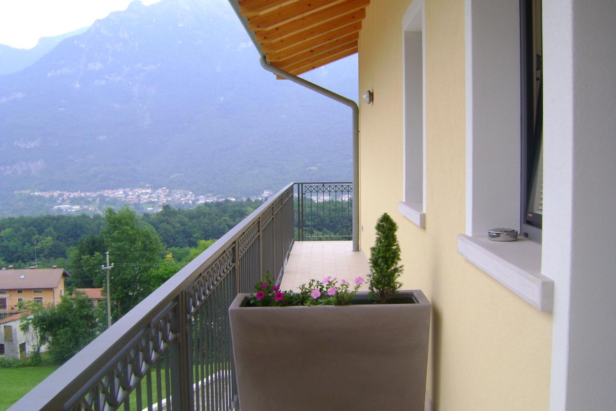 Affittacamere Rubino Guest House Ponte nell'Alpi Ngoại thất bức ảnh