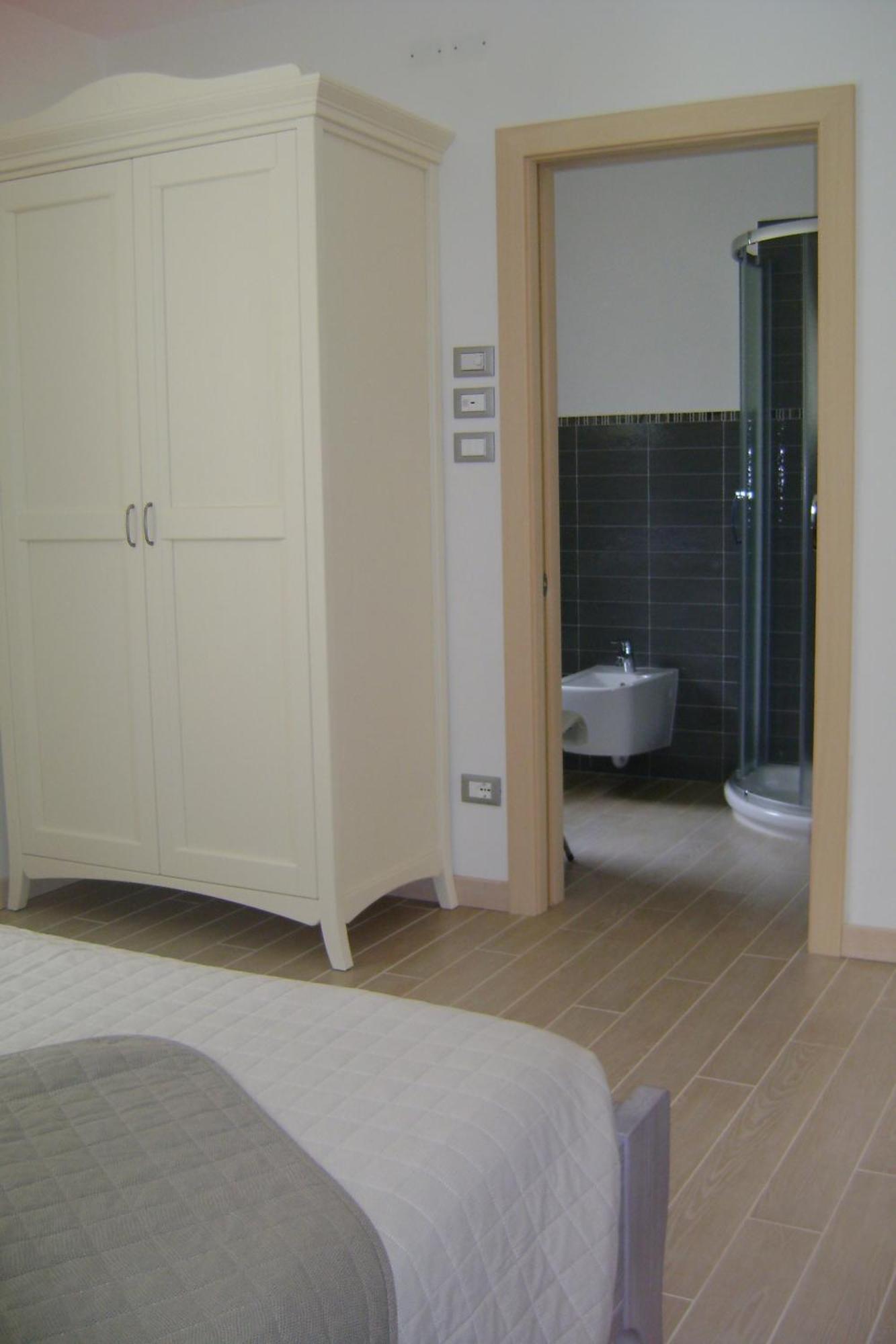 Affittacamere Rubino Guest House Ponte nell'Alpi Ngoại thất bức ảnh