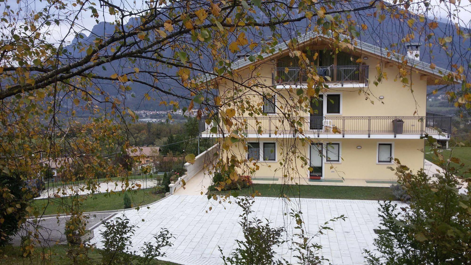 Affittacamere Rubino Guest House Ponte nell'Alpi Ngoại thất bức ảnh