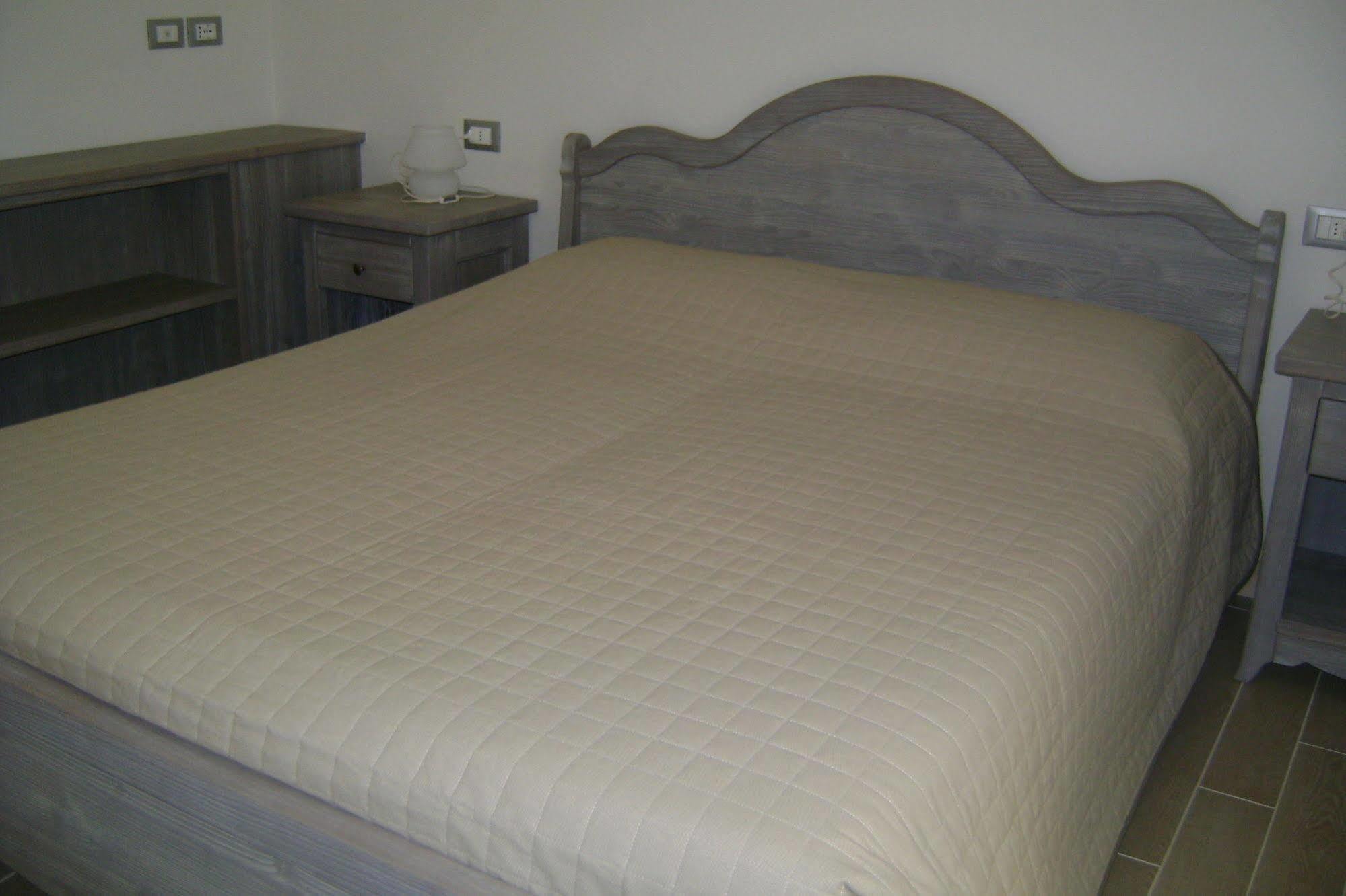 Affittacamere Rubino Guest House Ponte nell'Alpi Ngoại thất bức ảnh